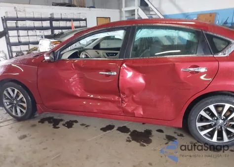 2017 Nissan Altima 2.5 Sv z USA, uszkodzony, nr VIN 1N4AL3AP6HC109359